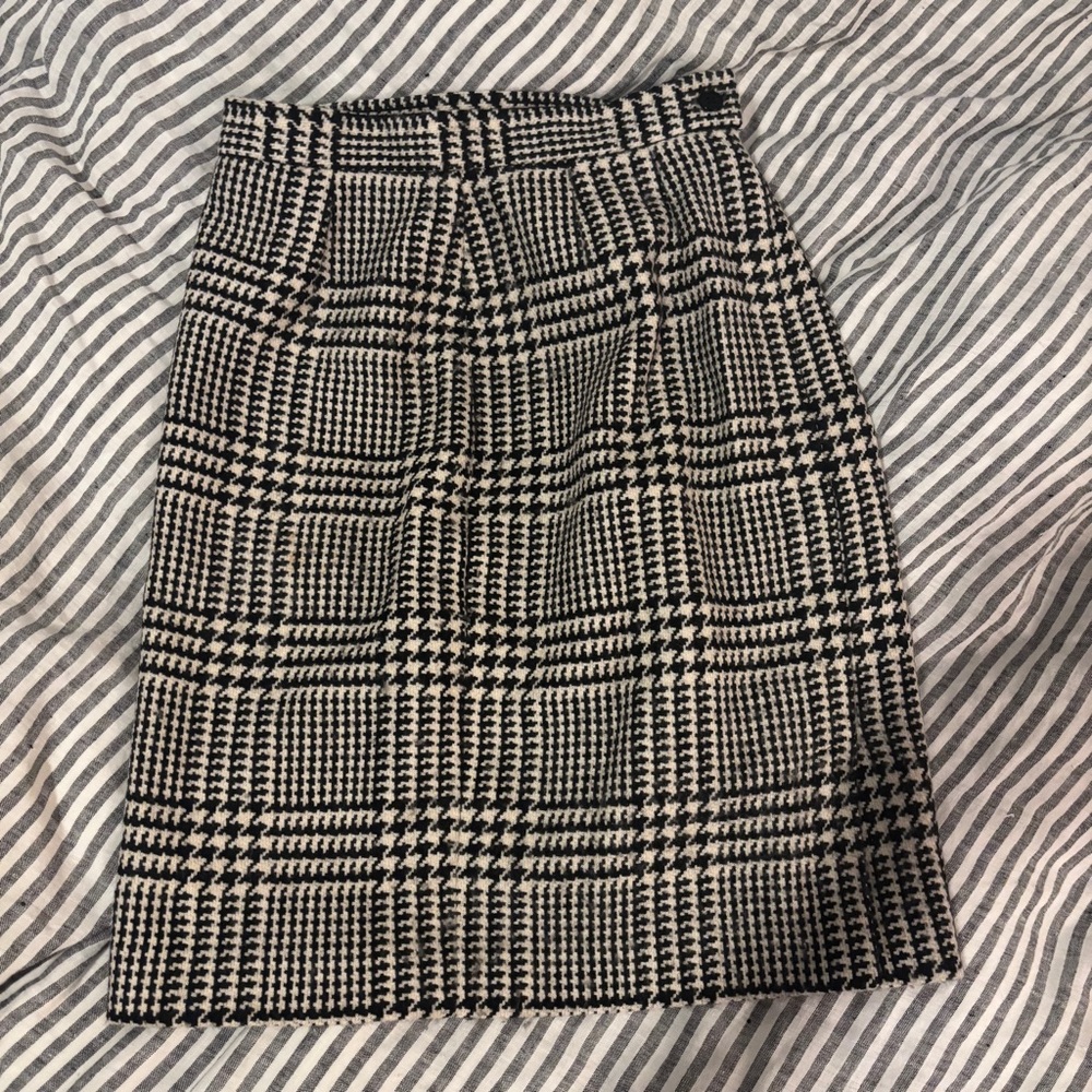 Banana republic wool cashmere pencil skirt houndstooth black and cream high rise - Picture 9 of 14